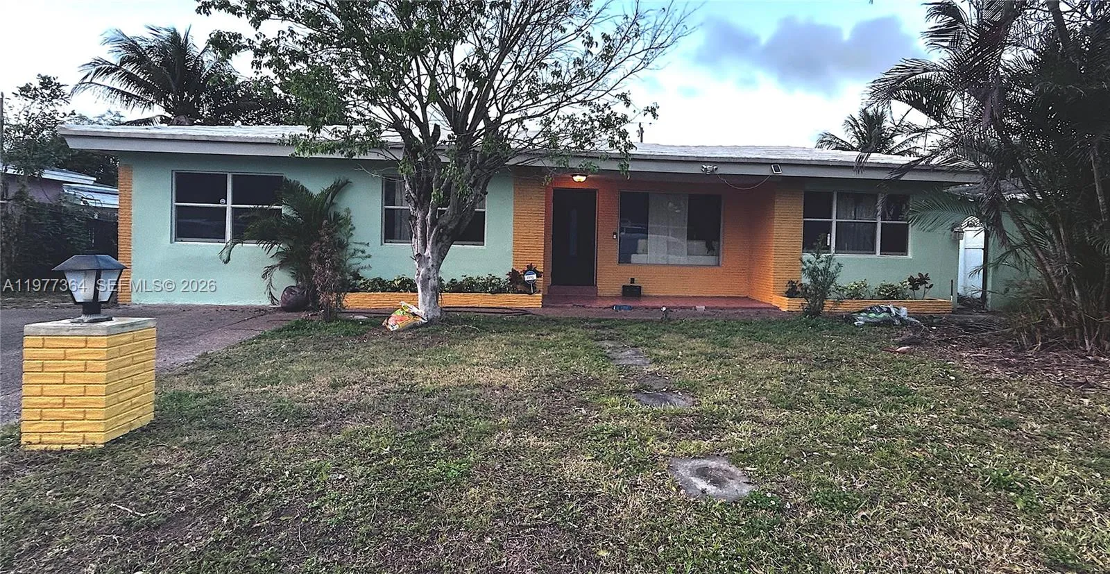 Oakland Park, Florida 33309, 2 Bedrooms Bedrooms, ,1 BathroomBathrooms,Residential Lease,For Rent,A11977364