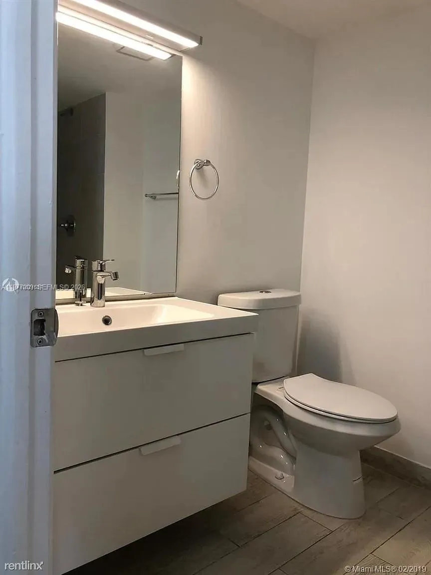 9421 Fontainebleau Blvd 210-35, Miami, Florida 331, Miami, Florida 33172, 2 Bedrooms Bedrooms, ,2 BathroomsBathrooms,Residential Lease,For Rent,9421 Fontainebleau Blvd 210-35, Miami, Florida 331,A11977009