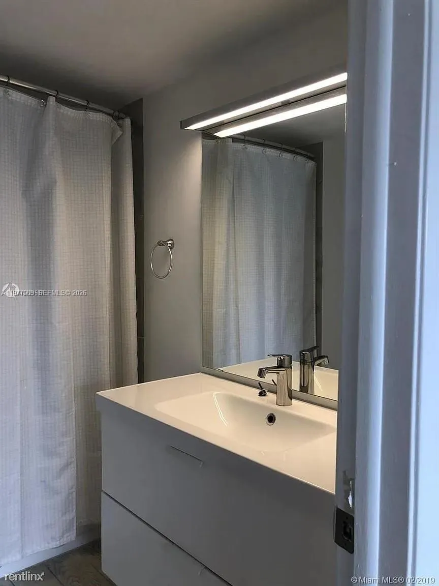 9421 Fontainebleau Blvd 210-35, Miami, Florida 331, Miami, Florida 33172, 2 Bedrooms Bedrooms, ,2 BathroomsBathrooms,Residential Lease,For Rent,9421 Fontainebleau Blvd 210-35, Miami, Florida 331,A11977009
