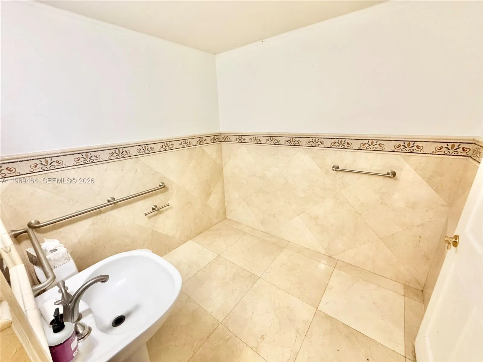 3057 Nw 107th Ave, Doral, Florida 33172, Doral, Florida 33172, ,Commercial Lease,For Rent,3057 Nw 107th Ave, Doral, Florida 33172,A11969464