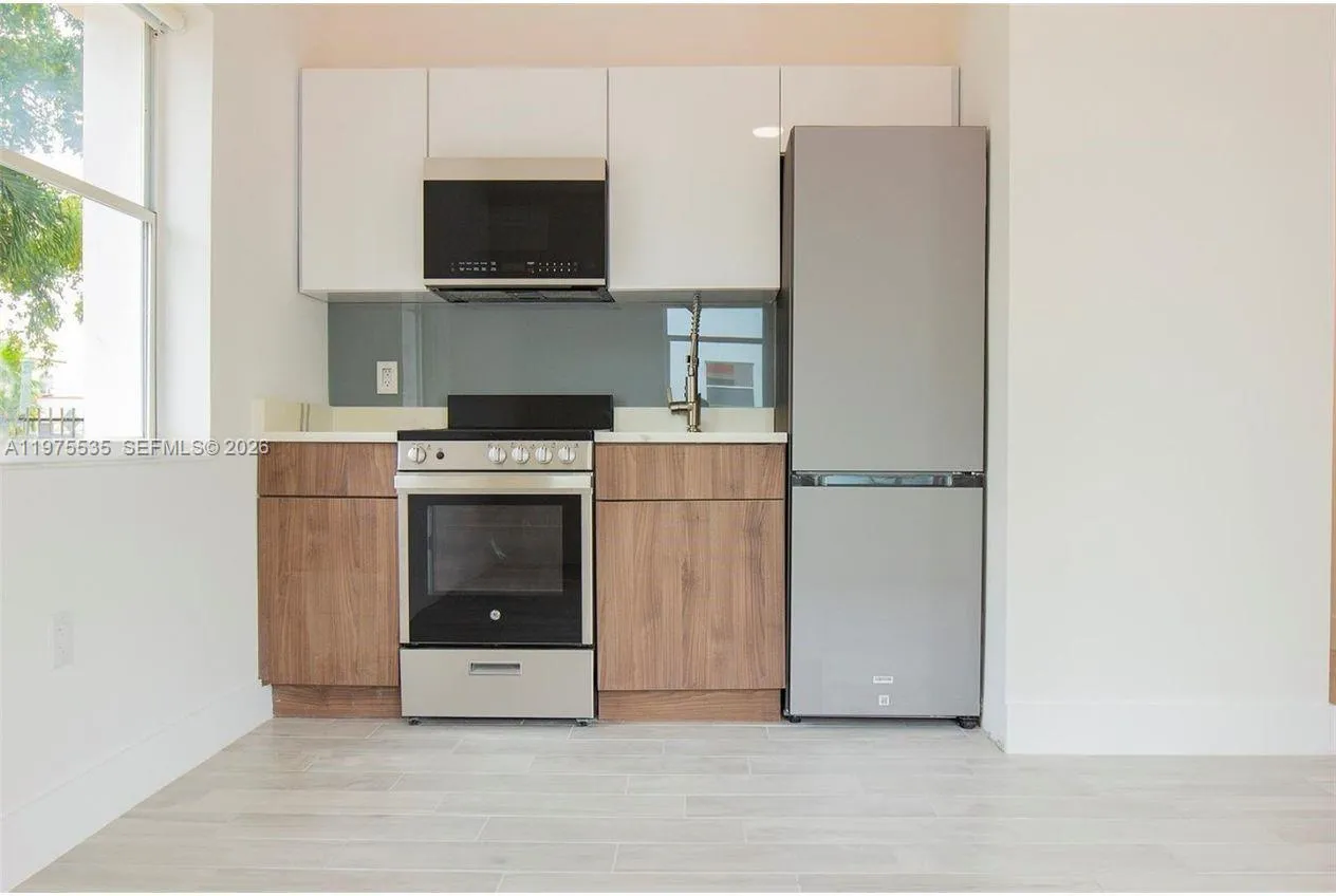 1000 7th Street, Miami Beach, Florida 33139, Miami Beach, Florida 33139, ,Residential Income,For Sale,1000 7th Street, Miami Beach, Florida 33139,A11975535