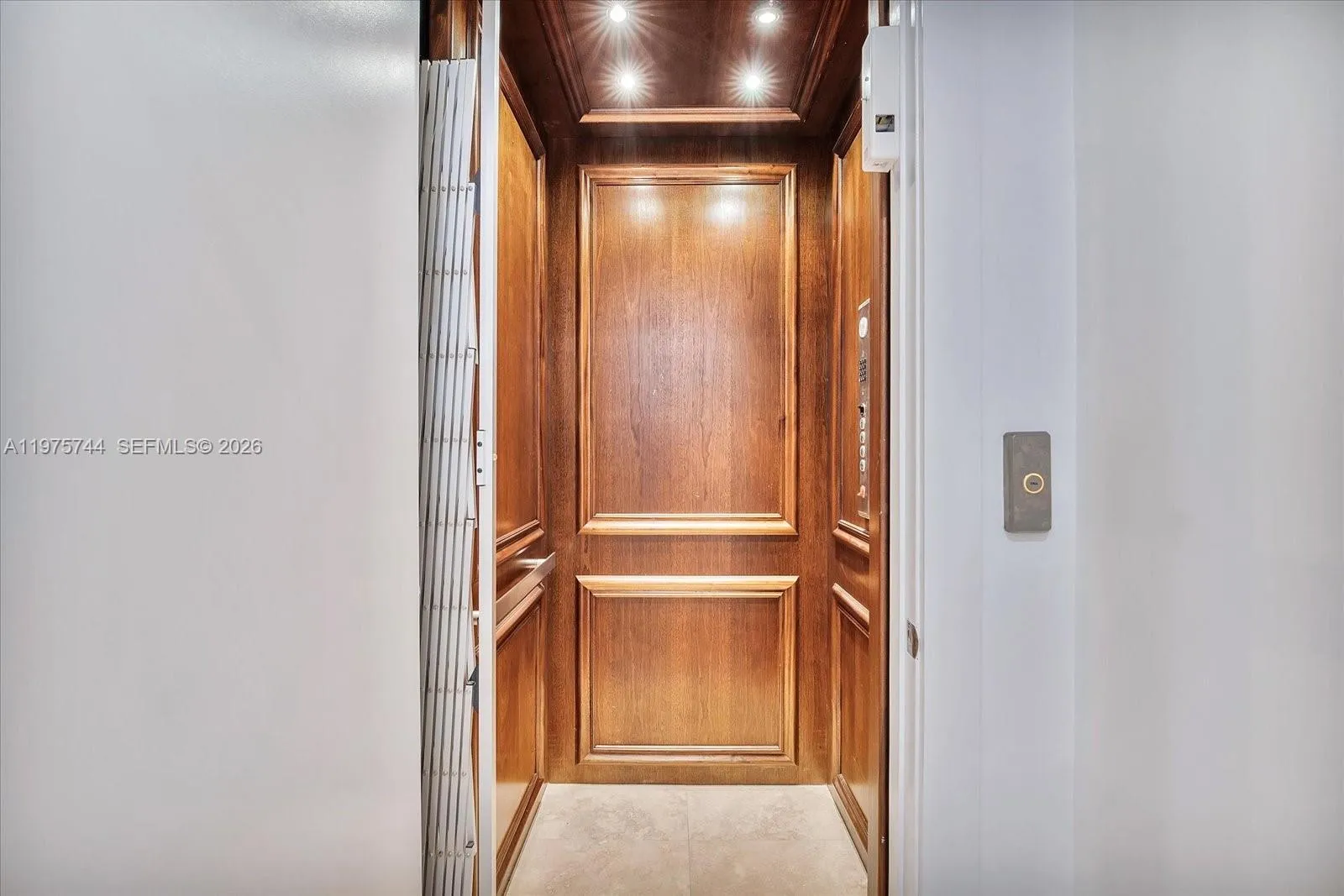 7440 Sw 56th Ct, Miami, Florida 33143, Miami, Florida 33143, 3 Bedrooms Bedrooms, ,4 BathroomsBathrooms,Residential,For Sale,7440 Sw 56th Ct, Miami, Florida 33143,A11975744