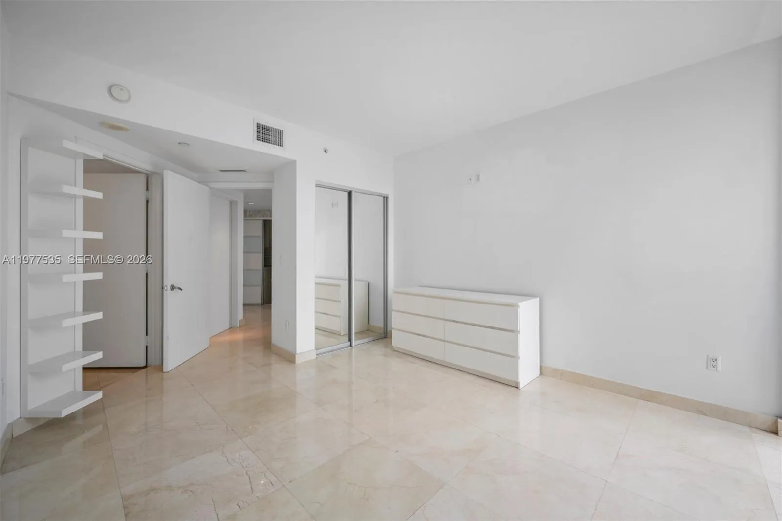 1331 Brickell Bay Dr 911, Miami, Florida 33131, Miami, Florida 33131, 2 Bedrooms Bedrooms, ,2 BathroomsBathrooms,Residential,For Sale,1331 Brickell Bay Dr 911, Miami, Florida 33131,A11977535
