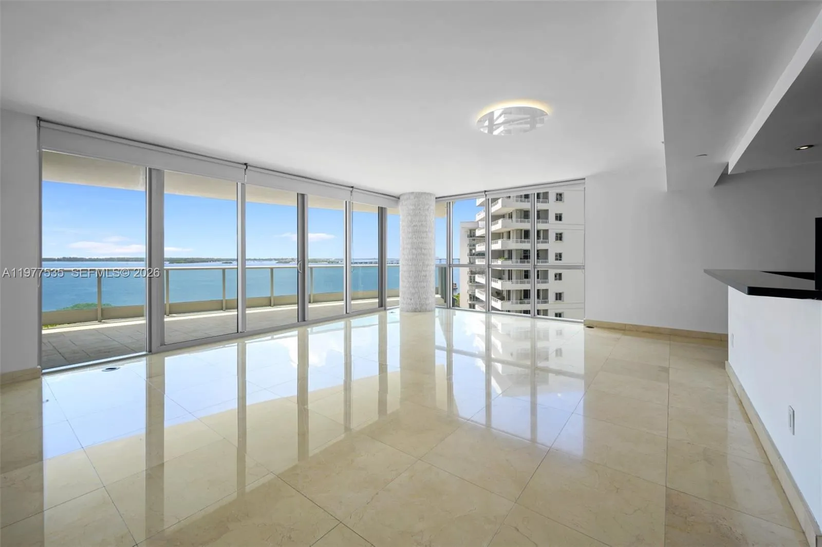 1331 Brickell Bay Dr 911, Miami, Florida 33131, Miami, Florida 33131, 2 Bedrooms Bedrooms, ,2 BathroomsBathrooms,Residential,For Sale,1331 Brickell Bay Dr 911, Miami, Florida 33131,A11977535
