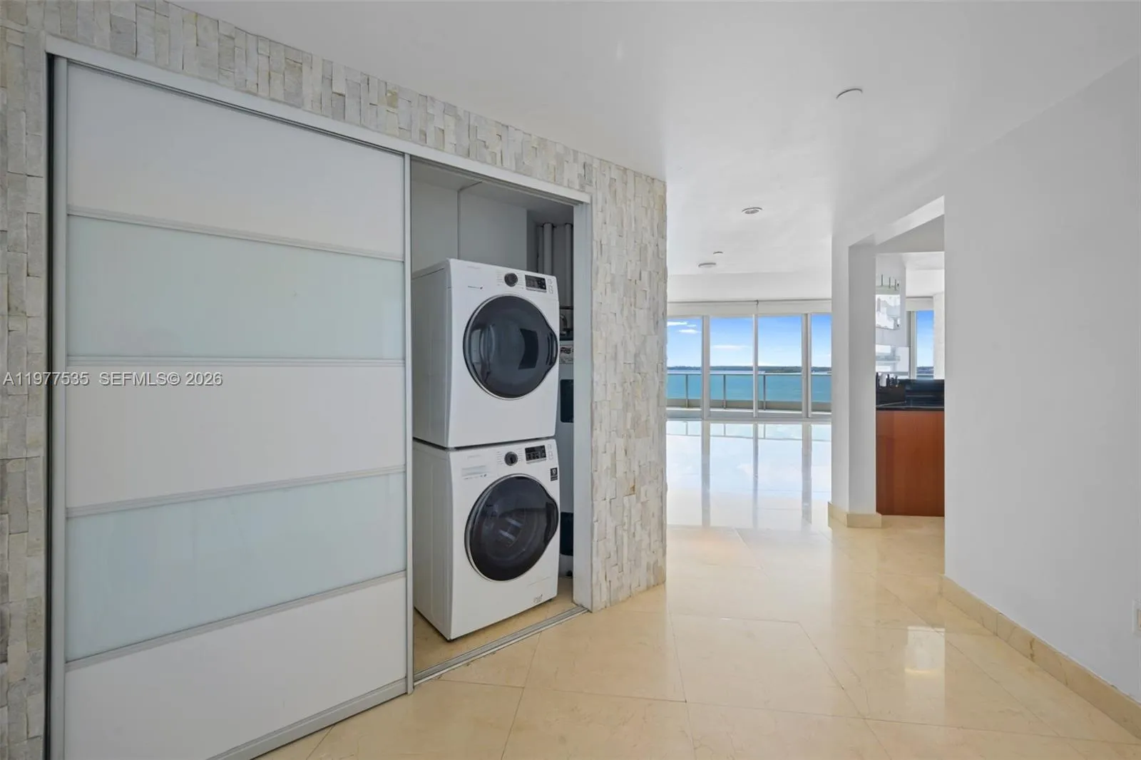 1331 Brickell Bay Dr 911, Miami, Florida 33131, Miami, Florida 33131, 2 Bedrooms Bedrooms, ,2 BathroomsBathrooms,Residential,For Sale,1331 Brickell Bay Dr 911, Miami, Florida 33131,A11977535