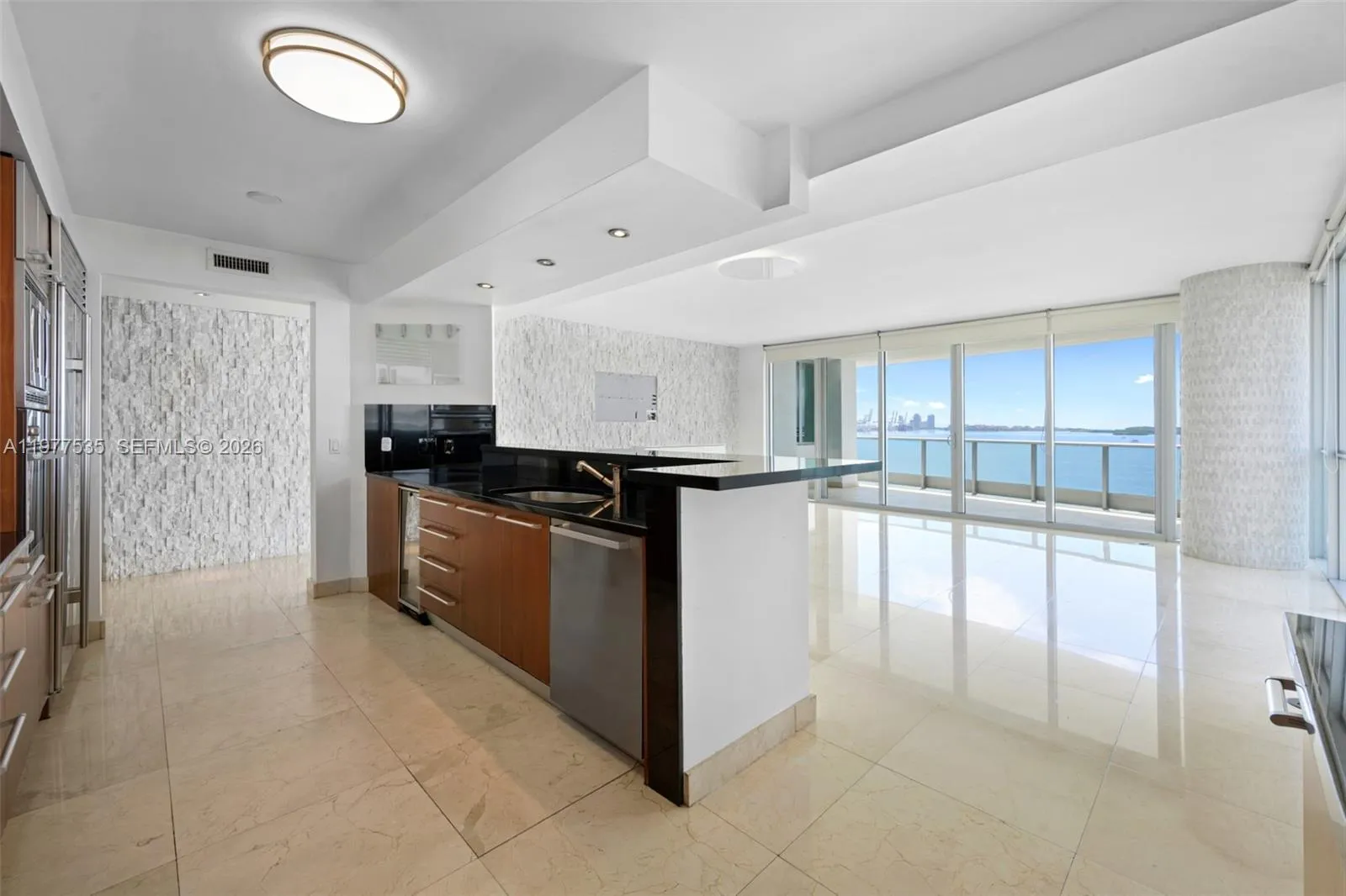 1331 Brickell Bay Dr 911, Miami, Florida 33131, Miami, Florida 33131, 2 Bedrooms Bedrooms, ,2 BathroomsBathrooms,Residential,For Sale,1331 Brickell Bay Dr 911, Miami, Florida 33131,A11977535