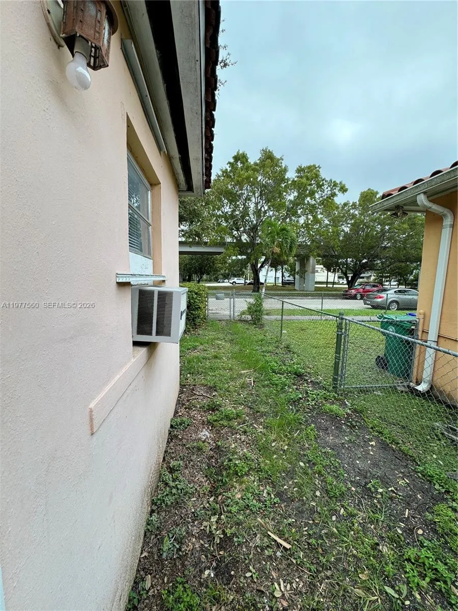 2652 Sw 23rd Ave Back, Miami, Florida 33133, Miami, Florida 33133, ,1 BathroomBathrooms,Residential Lease,For Rent,2652 Sw 23rd Ave Back, Miami, Florida 33133,A11977560