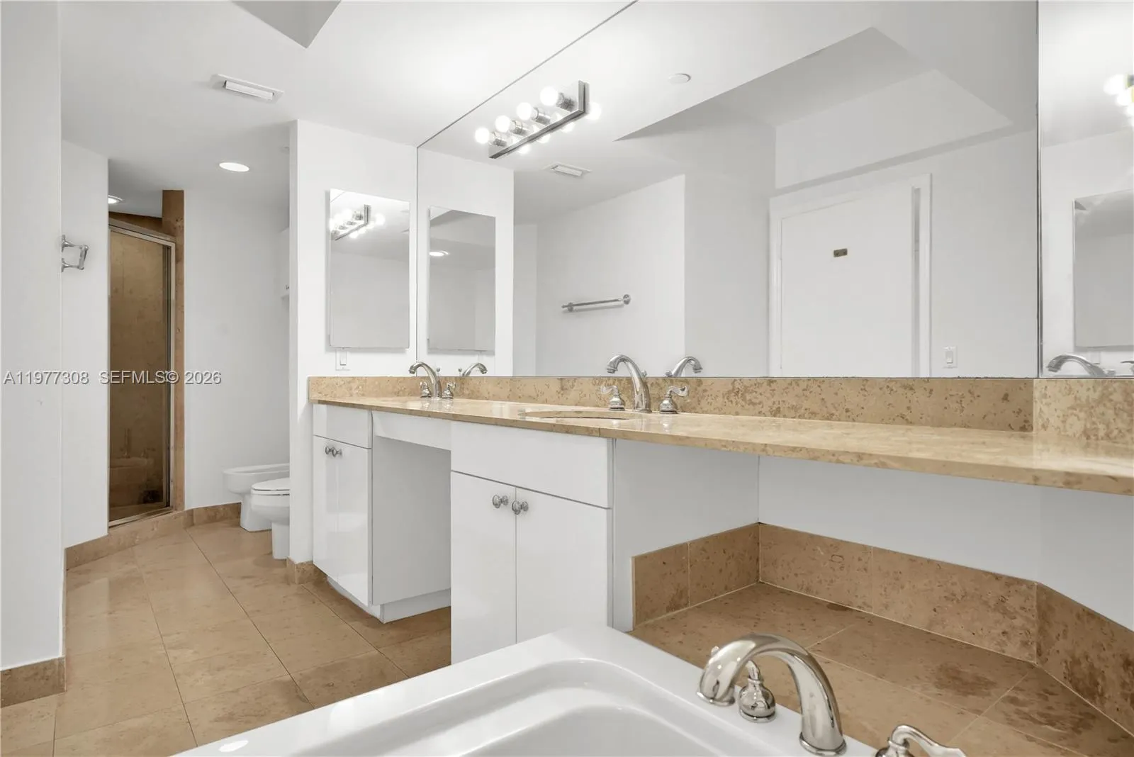 4779 Collins Ave 1007, Miami Beach, Florida 33140, Miami Beach, Florida 33140, 2 Bedrooms Bedrooms, ,2 BathroomsBathrooms,Residential Lease,For Rent,4779 Collins Ave 1007, Miami Beach, Florida 33140,A11977308
