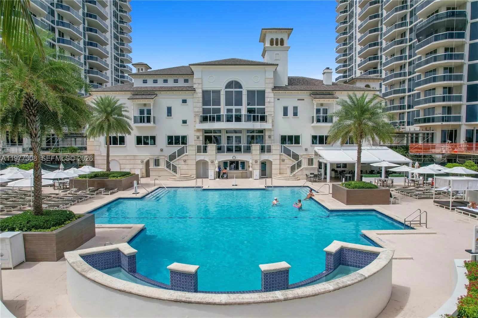 4779 Collins Ave 1007, Miami Beach, Florida 33140, Miami Beach, Florida 33140, 2 Bedrooms Bedrooms, ,2 BathroomsBathrooms,Residential Lease,For Rent,4779 Collins Ave 1007, Miami Beach, Florida 33140,A11977308