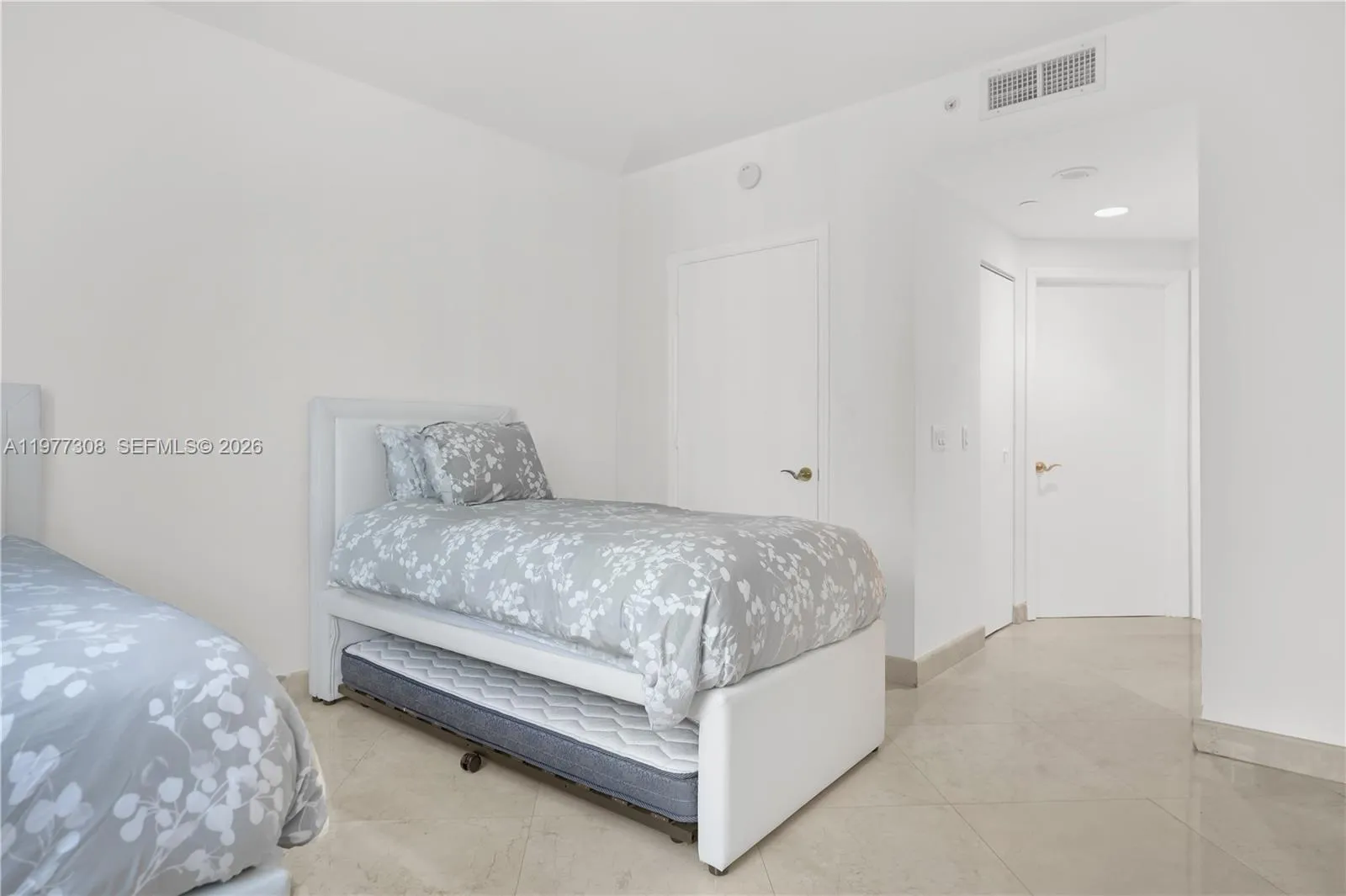 4779 Collins Ave 1007, Miami Beach, Florida 33140, Miami Beach, Florida 33140, 2 Bedrooms Bedrooms, ,2 BathroomsBathrooms,Residential Lease,For Rent,4779 Collins Ave 1007, Miami Beach, Florida 33140,A11977308