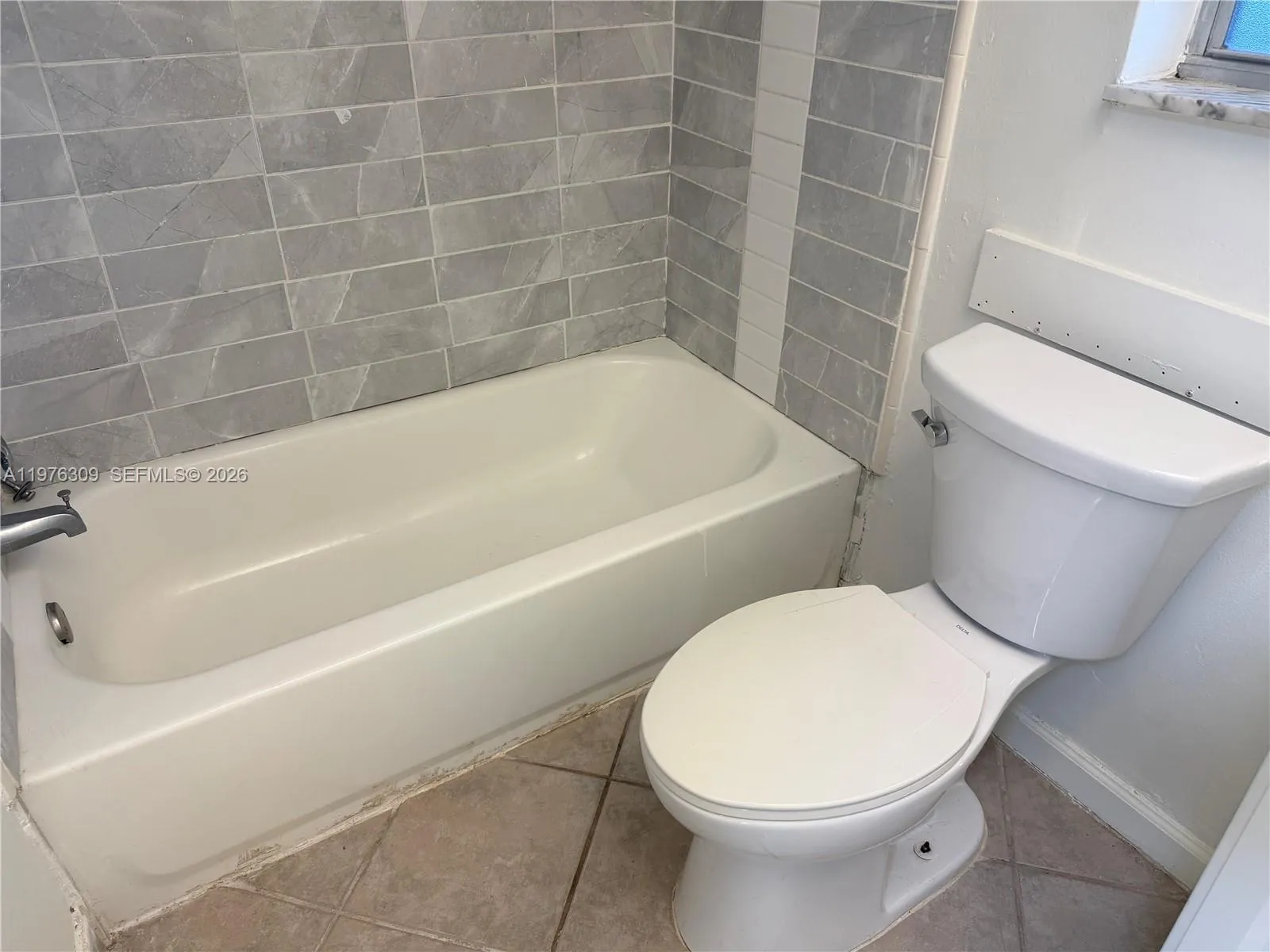 8100 Sunrise Lakes Blvd 108, Sunrise, Florida 3332, Sunrise, Florida 33322, 1 Bedroom Bedrooms, ,1 BathroomBathrooms,Residential Lease,For Rent,8100 Sunrise Lakes Blvd 108, Sunrise, Florida 3332,A11976309