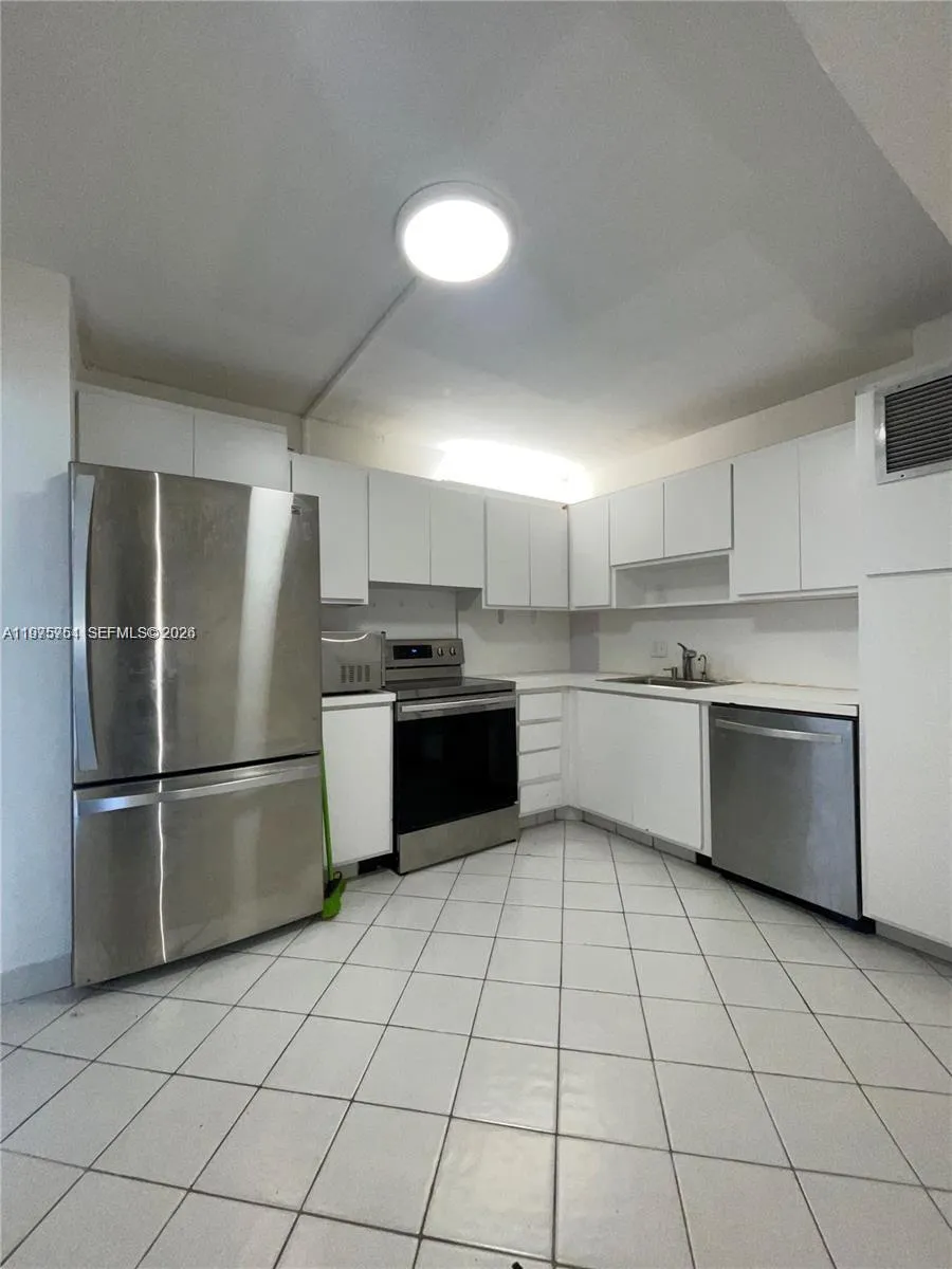 2801 Ne 183rd St 1914w, Aventura, Florida 33160, Aventura, Florida 33160, 2 Bedrooms Bedrooms, ,2 BathroomsBathrooms,Residential Lease,For Rent,2801 Ne 183rd St 1914w, Aventura, Florida 33160,A11975754