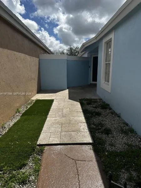 14952 Sw 75th Ter, Miami, Florida 33193, Miami, Florida 33193, 3 Bedrooms Bedrooms, ,2 BathroomsBathrooms,Residential,For Sale,14952 Sw 75th Ter, Miami, Florida 33193,A11977556