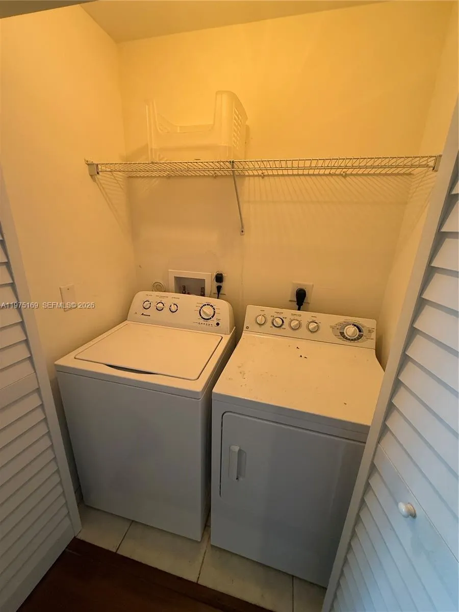 3340 Ne 190th St 1105, Aventura, Florida 33180, Aventura, Florida 33180, 2 Bedrooms Bedrooms, ,2 BathroomsBathrooms,Residential Lease,For Rent,3340 Ne 190th St 1105, Aventura, Florida 33180,A11975169