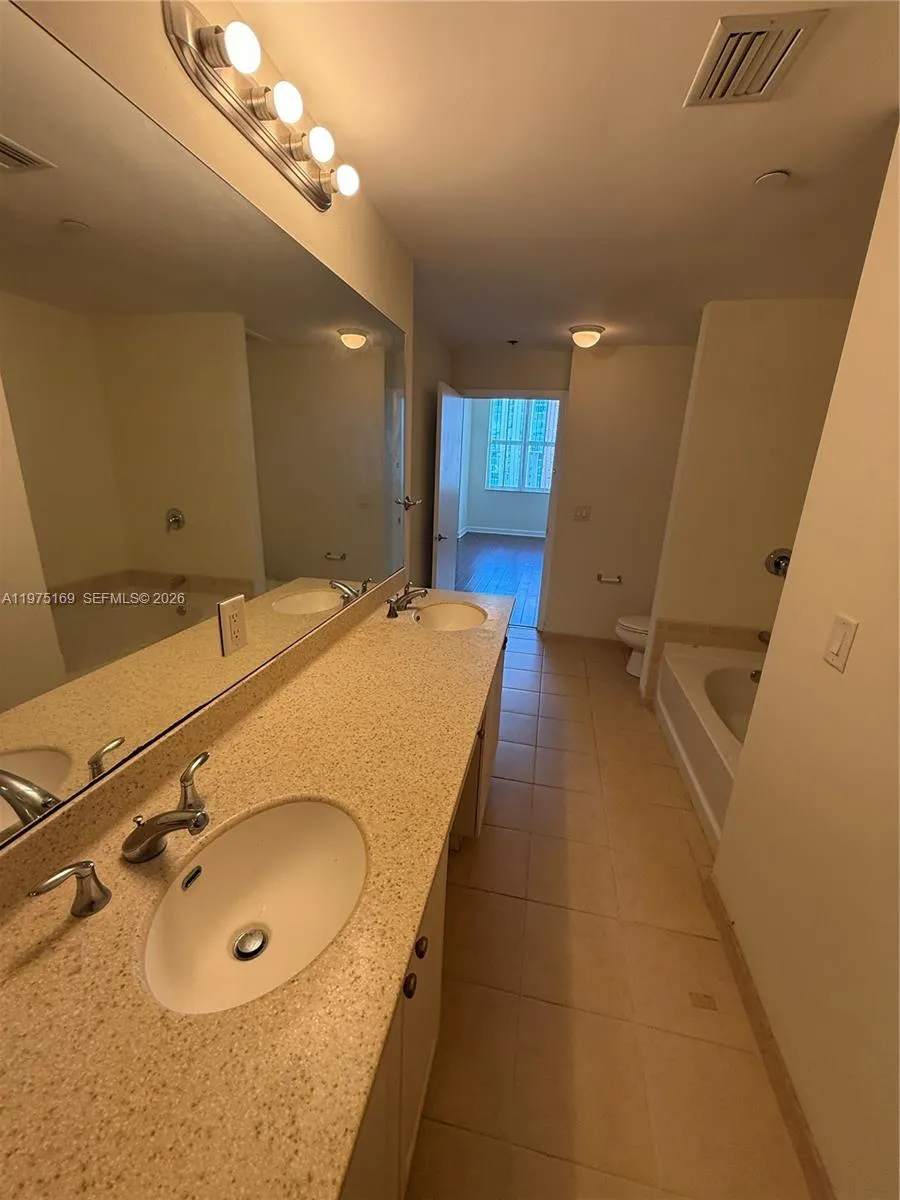 3340 Ne 190th St 1105, Aventura, Florida 33180, Aventura, Florida 33180, 2 Bedrooms Bedrooms, ,2 BathroomsBathrooms,Residential Lease,For Rent,3340 Ne 190th St 1105, Aventura, Florida 33180,A11975169