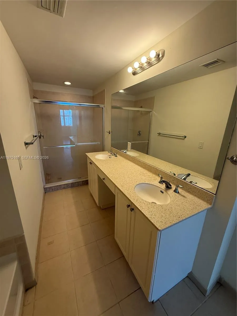 3340 Ne 190th St 1105, Aventura, Florida 33180, Aventura, Florida 33180, 2 Bedrooms Bedrooms, ,2 BathroomsBathrooms,Residential Lease,For Rent,3340 Ne 190th St 1105, Aventura, Florida 33180,A11975169