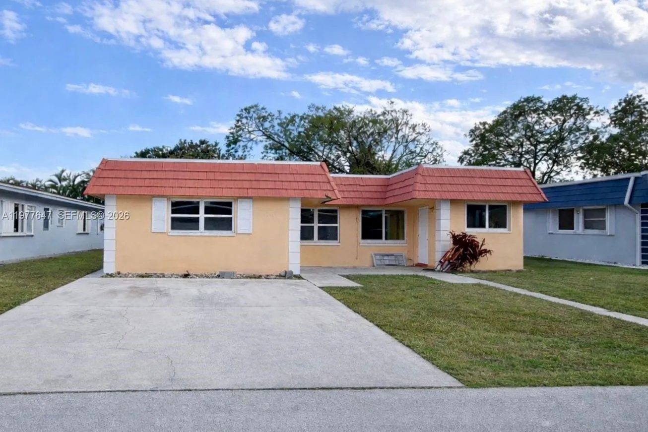 7400 Nw 76th Ct 1, Tamarac, Florida 33321, Tamarac, Florida 33321, 2 Bedrooms Bedrooms, ,2 BathroomsBathrooms,Residential Lease,For Rent,7400 Nw 76th Ct 1, Tamarac, Florida 33321,A11977647 7400 Nw 76th Ct 1, Tamarac, Florida 33321, Tamarac, Florida 33321, 2 Bedrooms Bedrooms, ,2 BathroomsBathrooms,Residential Lease,For Rent,7400 Nw 76th Ct 1, Tamarac, Florida 33321,A11977647