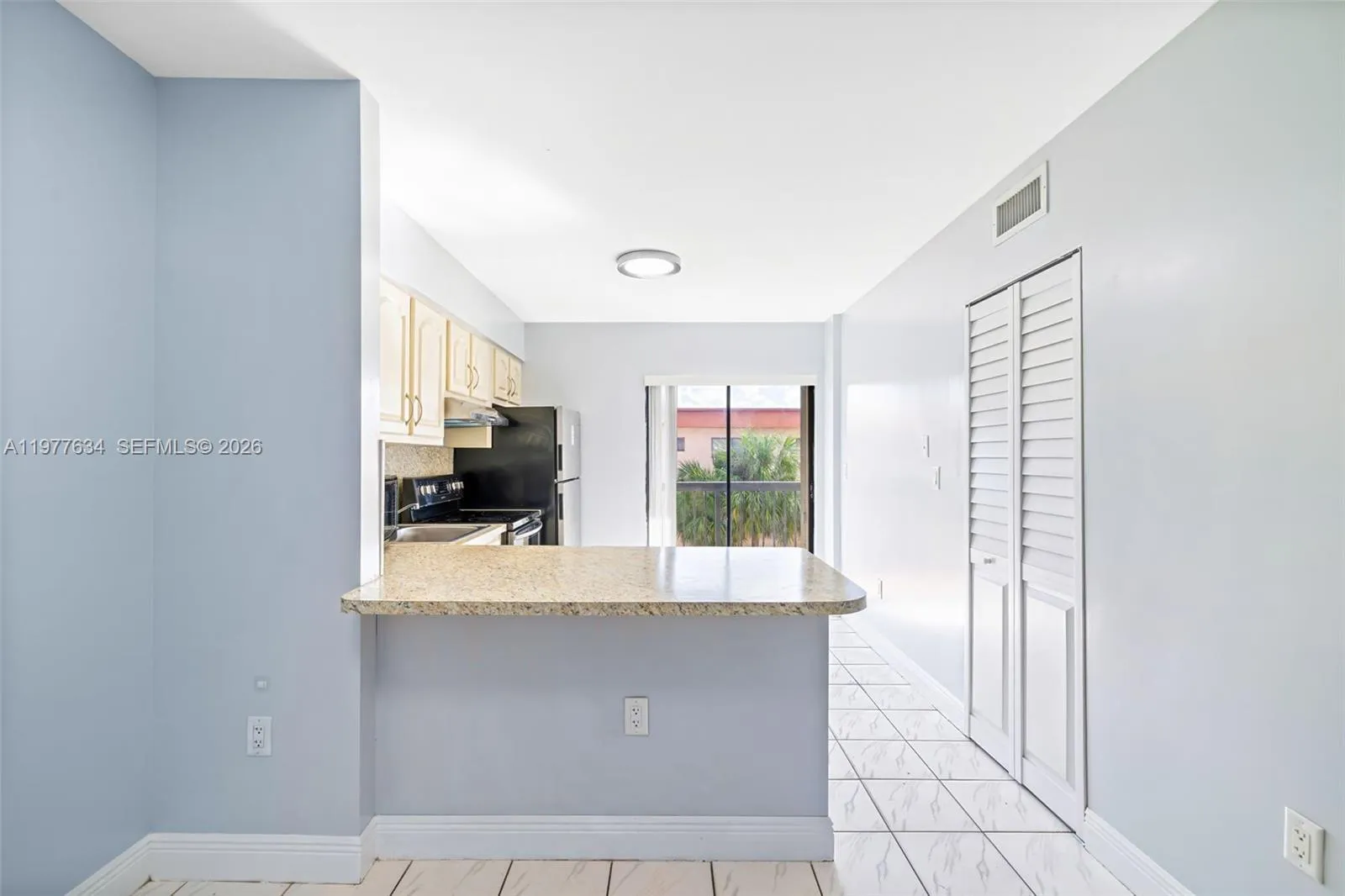 5400 W 21st Ct 402, Hialeah, Florida 33016, Hialeah, Florida 33016, 2 Bedrooms Bedrooms, ,2 BathroomsBathrooms,Residential Lease,For Rent,5400 W 21st Ct 402, Hialeah, Florida 33016,A11977634