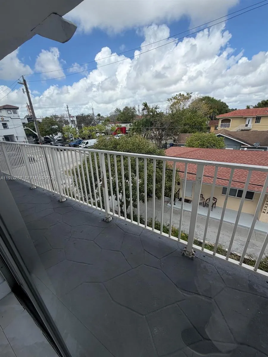 3211 W Flagler St 9, Miami, Florida 33135, Miami, Florida 33135, 2 Bedrooms Bedrooms, ,2 BathroomsBathrooms,Residential Lease,For Rent,3211 W Flagler St 9, Miami, Florida 33135,A11977657