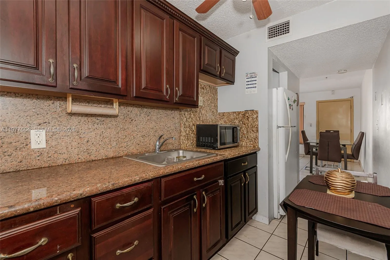 2000 Biarritz Dr 201, Miami Beach, Florida 33141, Miami Beach, Florida 33141, 1 Bedroom Bedrooms, ,1 BathroomBathrooms,Residential,For Sale,2000 Biarritz Dr 201, Miami Beach, Florida 33141,A11977664
