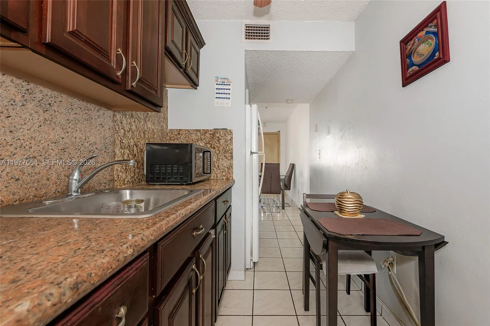 2000 Biarritz Dr 201, Miami Beach, Florida 33141, Miami Beach, Florida 33141, 1 Bedroom Bedrooms, ,1 BathroomBathrooms,Residential,For Sale,2000 Biarritz Dr 201, Miami Beach, Florida 33141,A11977664