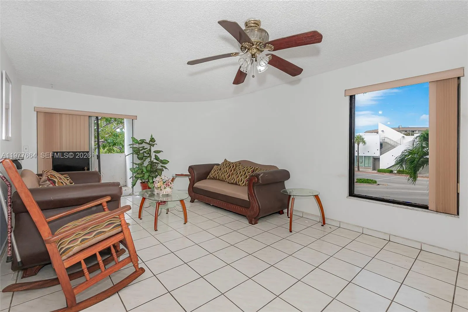 2000 Biarritz Dr 201, Miami Beach, Florida 33141, Miami Beach, Florida 33141, 1 Bedroom Bedrooms, ,1 BathroomBathrooms,Residential,For Sale,2000 Biarritz Dr 201, Miami Beach, Florida 33141,A11977664