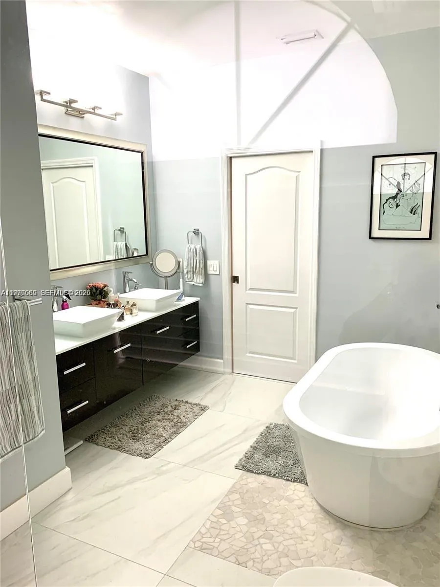 1040 Sandalwood Ln, Weston, Florida 33326, Weston, Florida 33326, 4 Bedrooms Bedrooms, ,3 BathroomsBathrooms,Residential,For Sale,1040 Sandalwood Ln, Weston, Florida 33326,A11970089