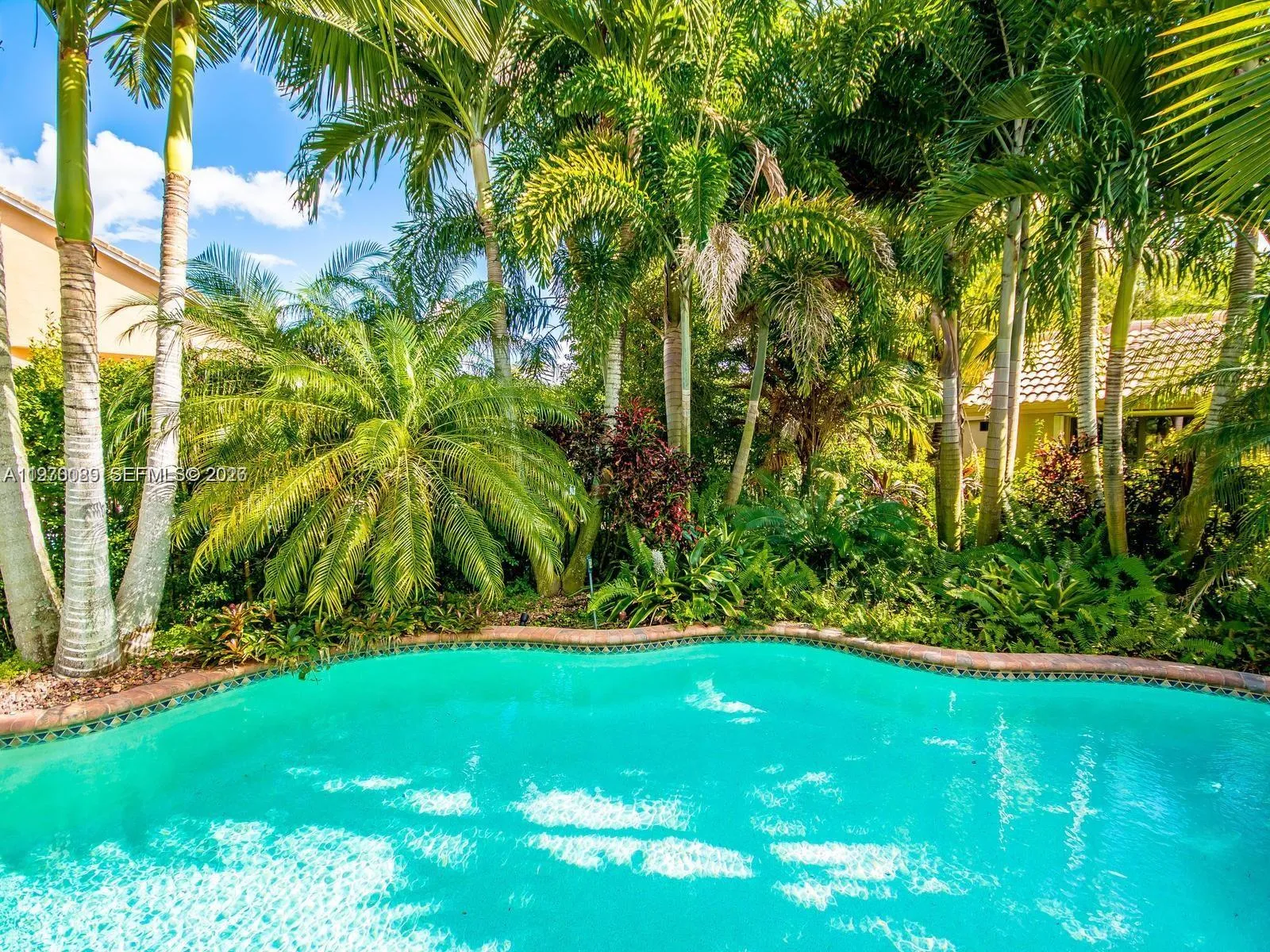 1040 Sandalwood Ln, Weston, Florida 33326, Weston, Florida 33326, 4 Bedrooms Bedrooms, ,3 BathroomsBathrooms,Residential,For Sale,1040 Sandalwood Ln, Weston, Florida 33326,A11970089