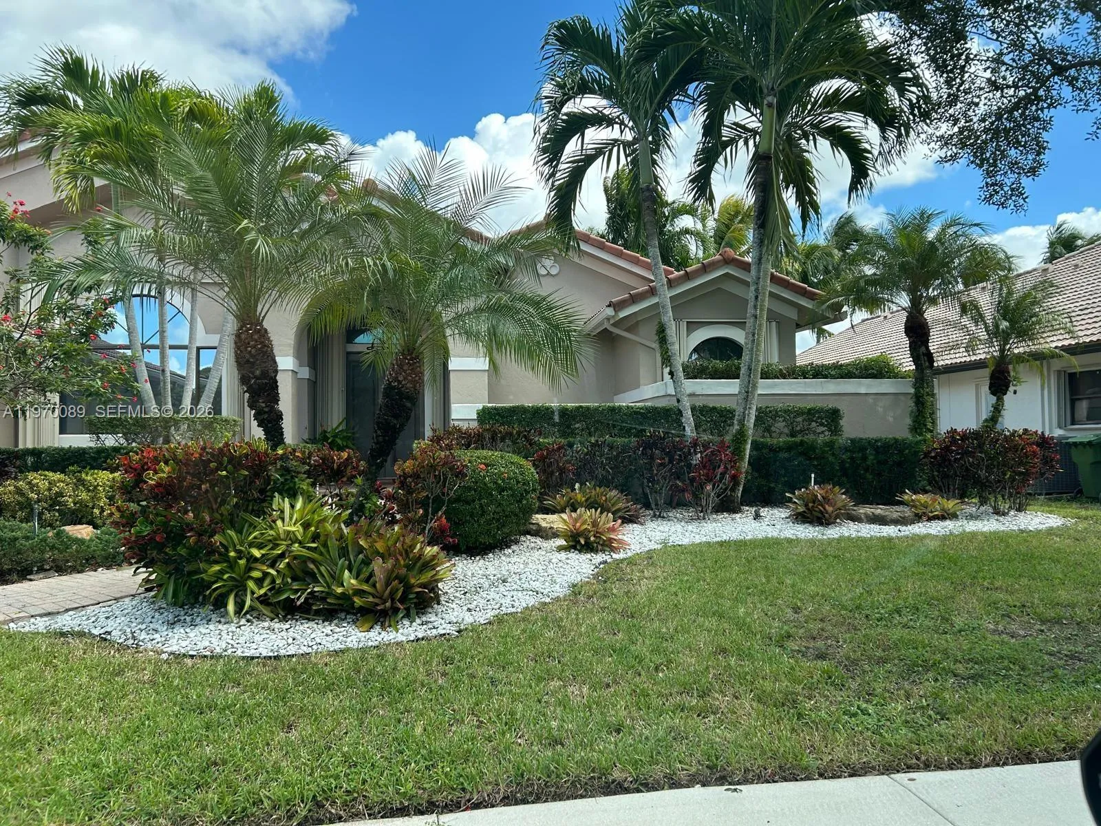 1040 Sandalwood Ln, Weston, Florida 33326, Weston, Florida 33326, 4 Bedrooms Bedrooms, ,3 BathroomsBathrooms,Residential,For Sale,1040 Sandalwood Ln, Weston, Florida 33326,A11970089