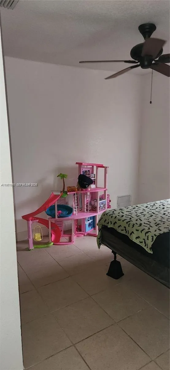 Miami, Florida 33157, ,Residential Income,For Sale,A11977691