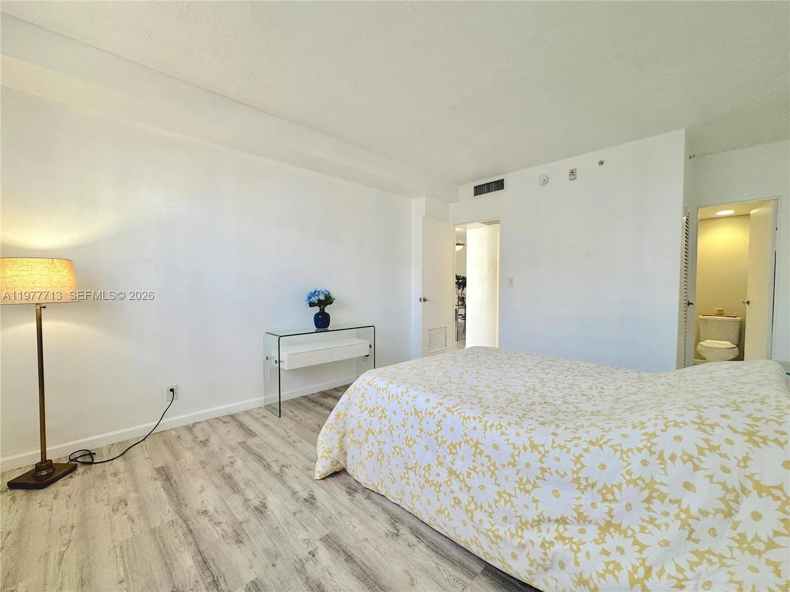 3000 S Ocean Dr 1006, Hollywood, Florida 33019, Hollywood, Florida 33019, 1 Bedroom Bedrooms, ,1 BathroomBathrooms,Residential Lease,For Rent,3000 S Ocean Dr 1006, Hollywood, Florida 33019,A11977713