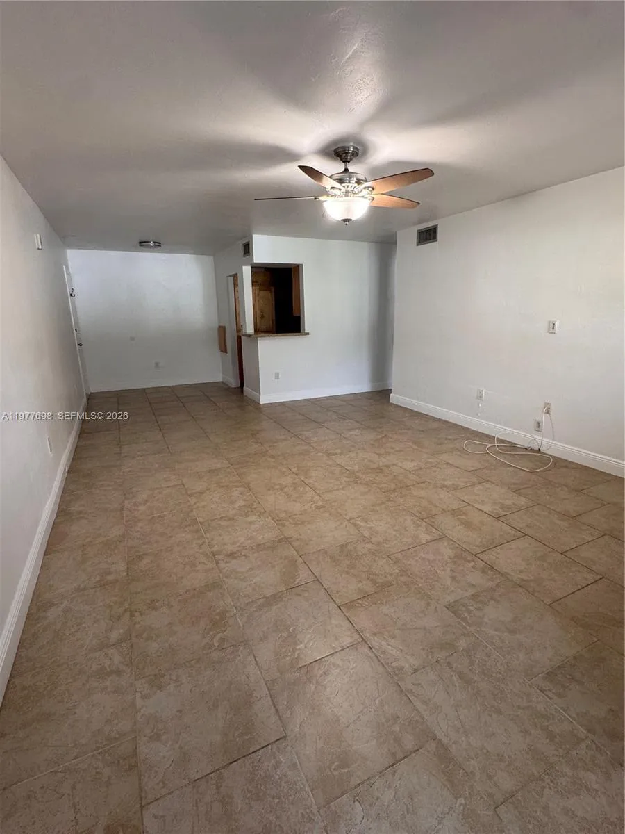 9392 Sw 77th Ave E5, Miami, Florida 33156, Miami, Florida 33156, 1 Bedroom Bedrooms, ,1 BathroomBathrooms,Residential Lease,For Rent,9392 Sw 77th Ave E5, Miami, Florida 33156,A11977698