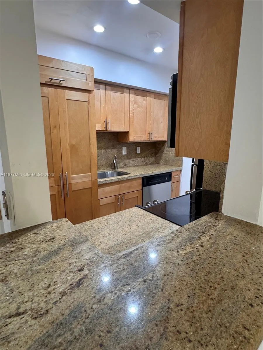 9392 Sw 77th Ave E5, Miami, Florida 33156, Miami, Florida 33156, 1 Bedroom Bedrooms, ,1 BathroomBathrooms,Residential Lease,For Rent,9392 Sw 77th Ave E5, Miami, Florida 33156,A11977698