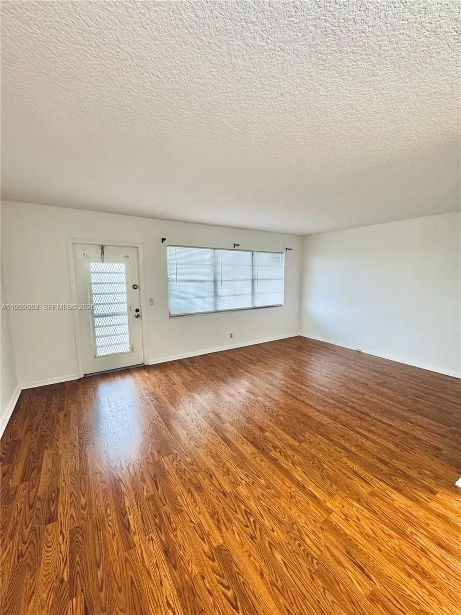4031 Berkshire 4031, Deerfield Beach, Florida 3344, Deerfield Beach, Florida 33442, 1 Bedroom Bedrooms, 5 Rooms Rooms,1 BathroomBathrooms,Residential,For Sale,4031 Berkshire 4031, Deerfield Beach, Florida 3344,A11959552