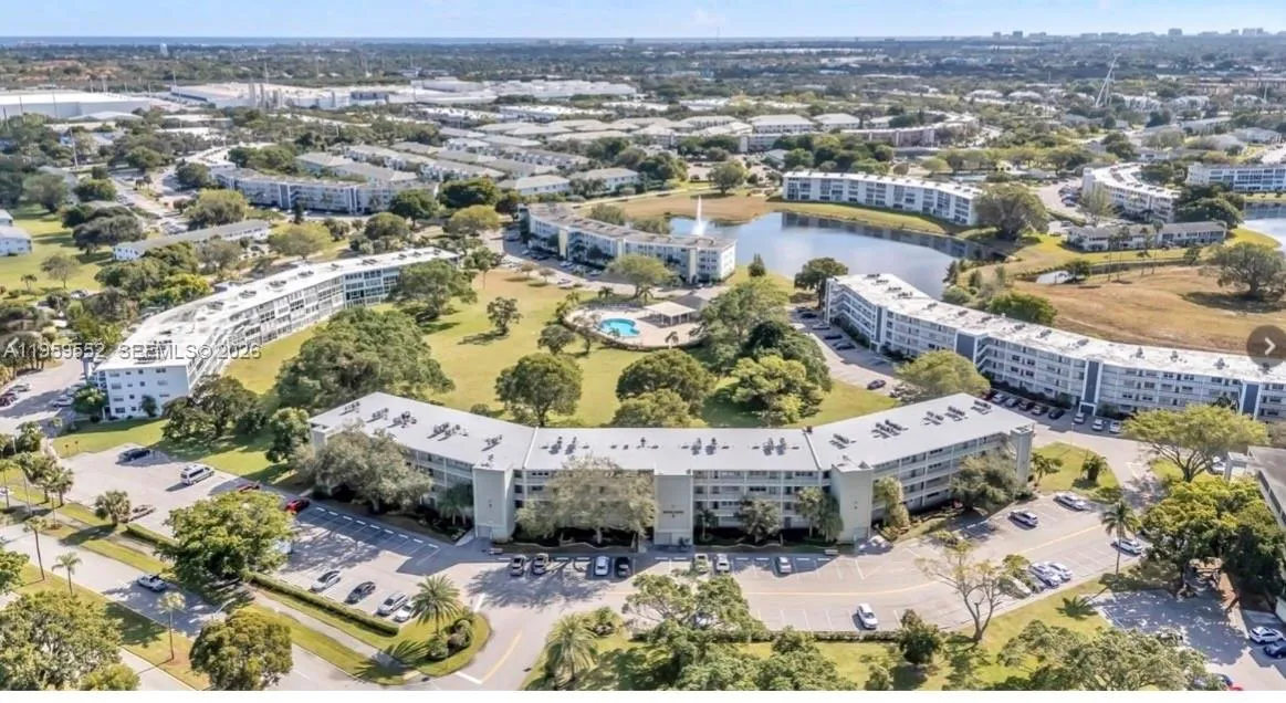4031 Berkshire 4031, Deerfield Beach, Florida 3344, Deerfield Beach, Florida 33442, 1 Bedroom Bedrooms, 5 Rooms Rooms,1 BathroomBathrooms,Residential,For Sale,4031 Berkshire 4031, Deerfield Beach, Florida 3344,A11959552
