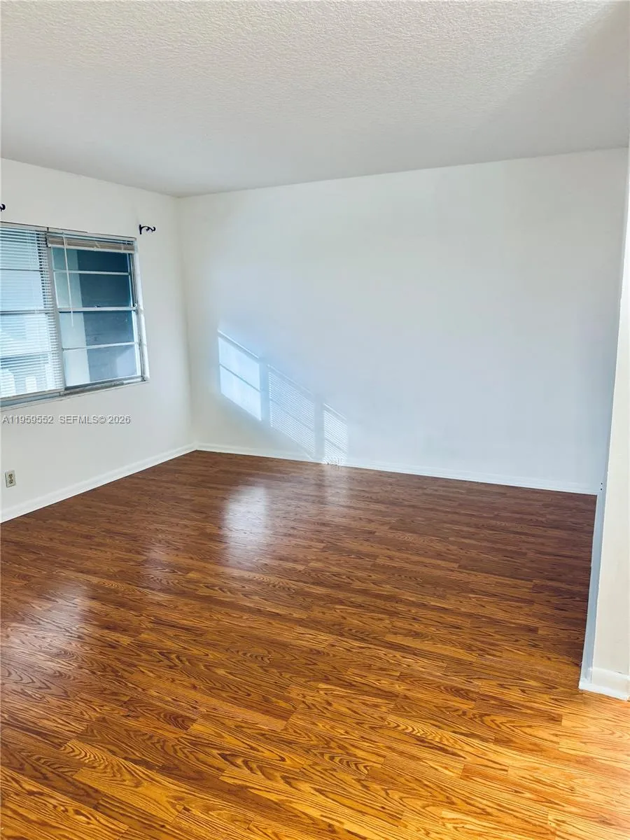 4031 Berkshire 4031, Deerfield Beach, Florida 3344, Deerfield Beach, Florida 33442, 1 Bedroom Bedrooms, 5 Rooms Rooms,1 BathroomBathrooms,Residential,For Sale,4031 Berkshire 4031, Deerfield Beach, Florida 3344,A11959552