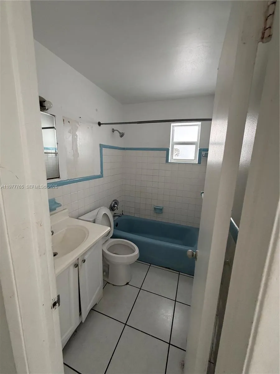 3021 Ne 7th Ave, Pompano Beach, Florida 33064, Pompano Beach, Florida 33064, ,Residential Income,For Sale,3021 Ne 7th Ave, Pompano Beach, Florida 33064,A11977765