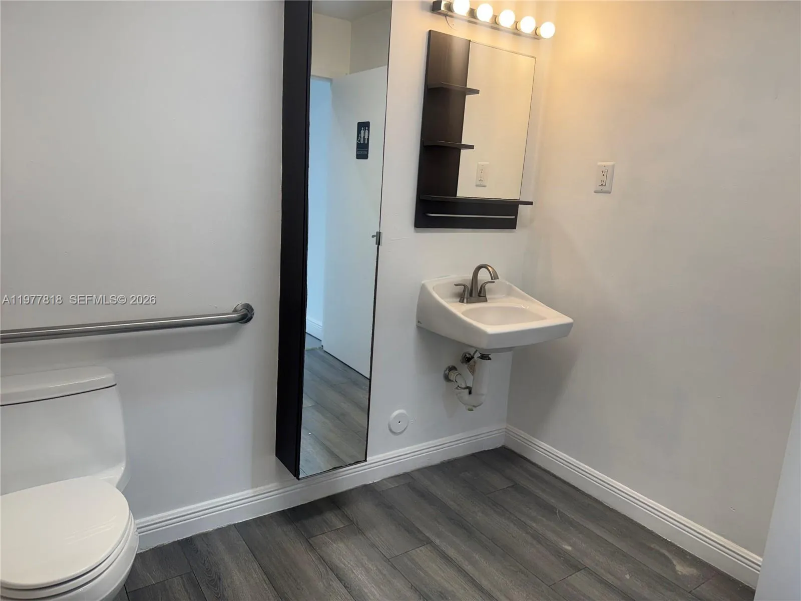 10171 Nw 58th St 11, Doral, Florida 33178, Doral, Florida 33178, ,Commercial Lease,For Rent,10171 Nw 58th St 11, Doral, Florida 33178,A11977818