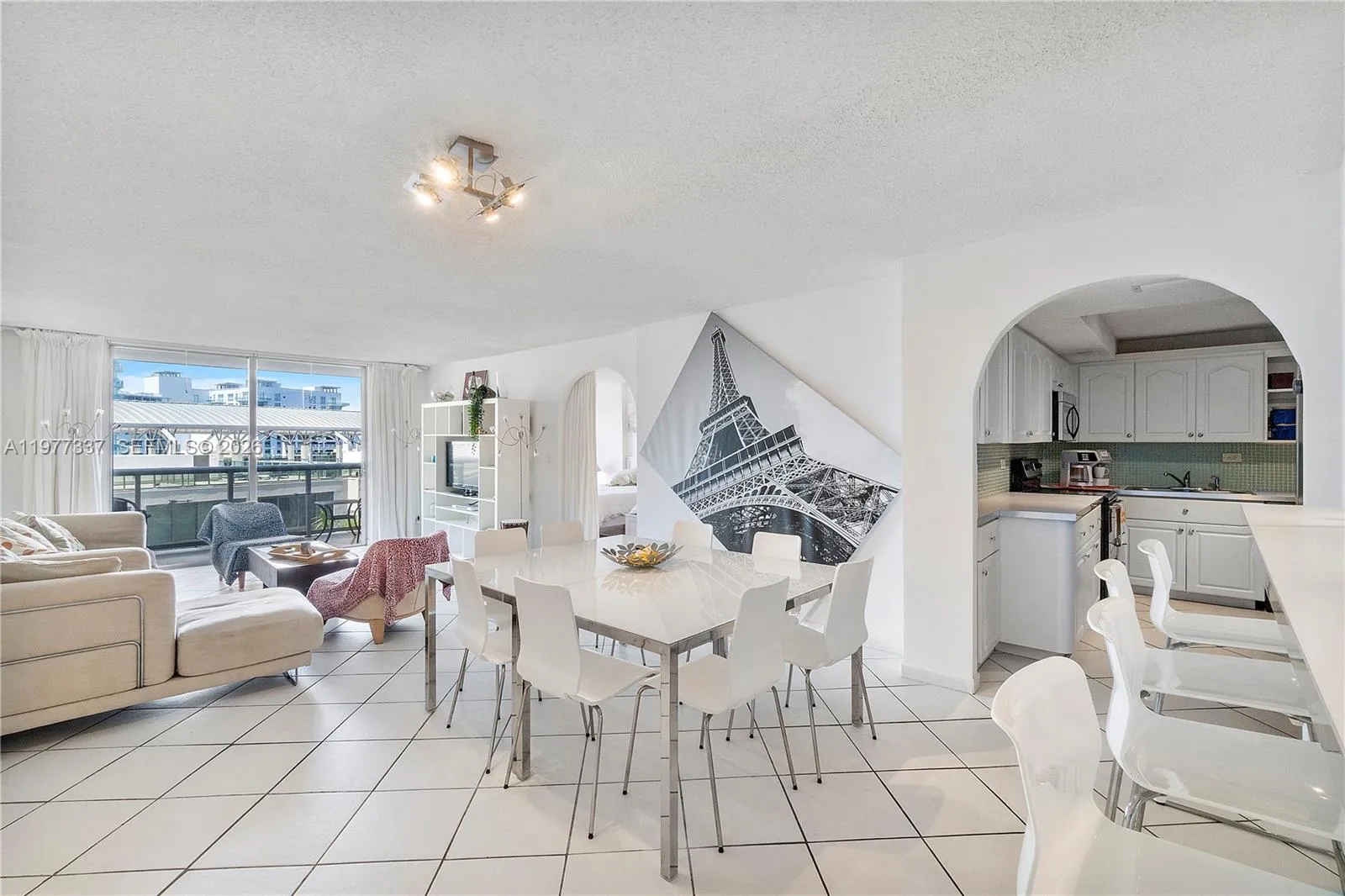 6039 Collins Ave 829, Miami Beach, Florida 33140, Miami Beach, Florida 33140, 2 Bedrooms Bedrooms, ,2 BathroomsBathrooms,Residential Lease,For Rent,6039 Collins Ave 829, Miami Beach, Florida 33140,A11977337