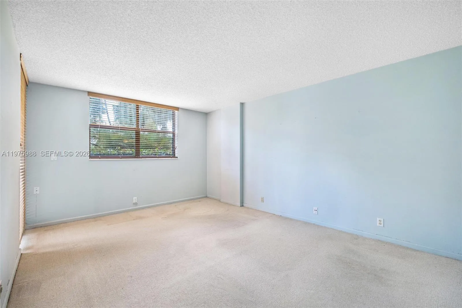 170 Ocean Lane Dr 310, Key Biscayne, Florida 33149, Key Biscayne, Florida 33149, 2 Bedrooms Bedrooms, 3 Rooms Rooms,2 BathroomsBathrooms,Residential,For Sale,170 Ocean Lane Dr 310, Key Biscayne, Florida 33149,A11975988