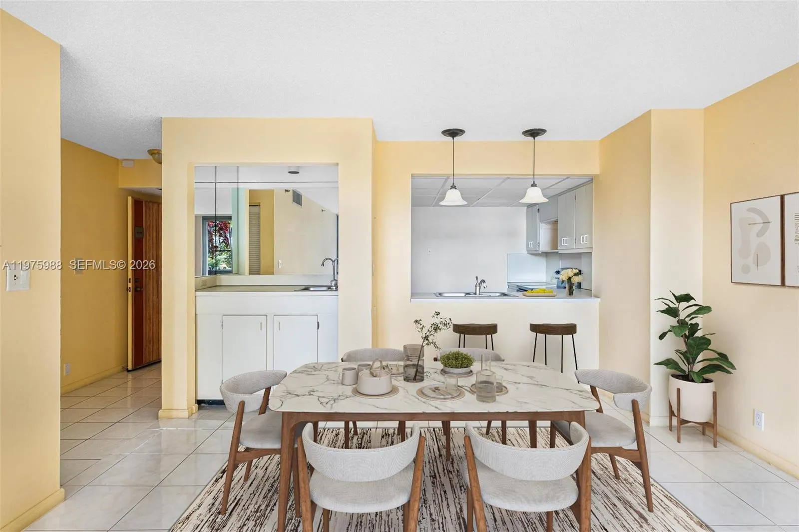 170 Ocean Lane Dr 310, Key Biscayne, Florida 33149, Key Biscayne, Florida 33149, 2 Bedrooms Bedrooms, 3 Rooms Rooms,2 BathroomsBathrooms,Residential,For Sale,170 Ocean Lane Dr 310, Key Biscayne, Florida 33149,A11975988