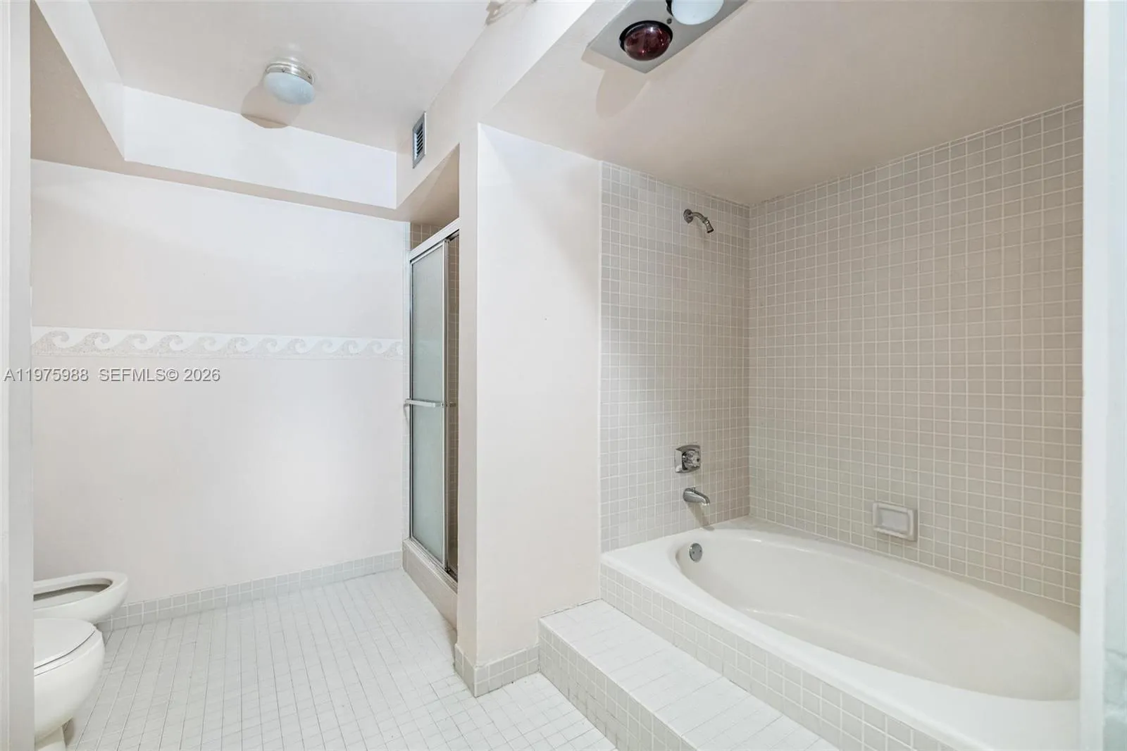 170 Ocean Lane Dr 310, Key Biscayne, Florida 33149, Key Biscayne, Florida 33149, 2 Bedrooms Bedrooms, 3 Rooms Rooms,2 BathroomsBathrooms,Residential,For Sale,170 Ocean Lane Dr 310, Key Biscayne, Florida 33149,A11975988