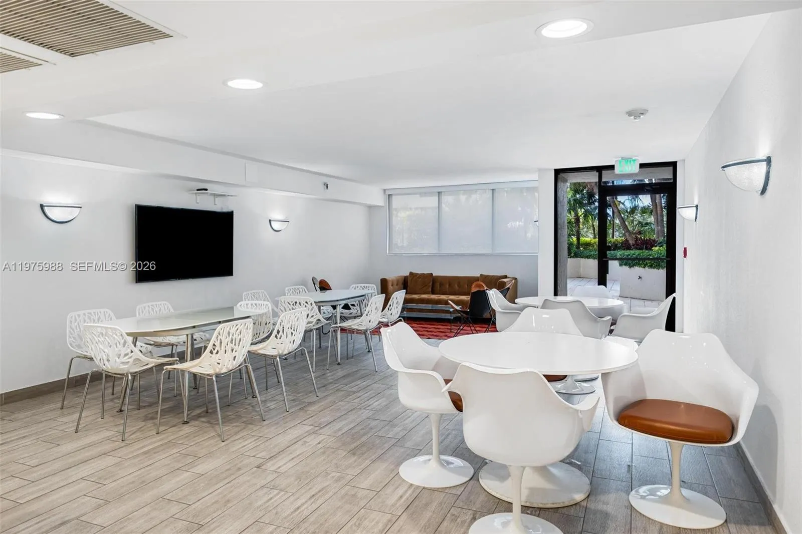 170 Ocean Lane Dr 310, Key Biscayne, Florida 33149, Key Biscayne, Florida 33149, 2 Bedrooms Bedrooms, 3 Rooms Rooms,2 BathroomsBathrooms,Residential,For Sale,170 Ocean Lane Dr 310, Key Biscayne, Florida 33149,A11975988