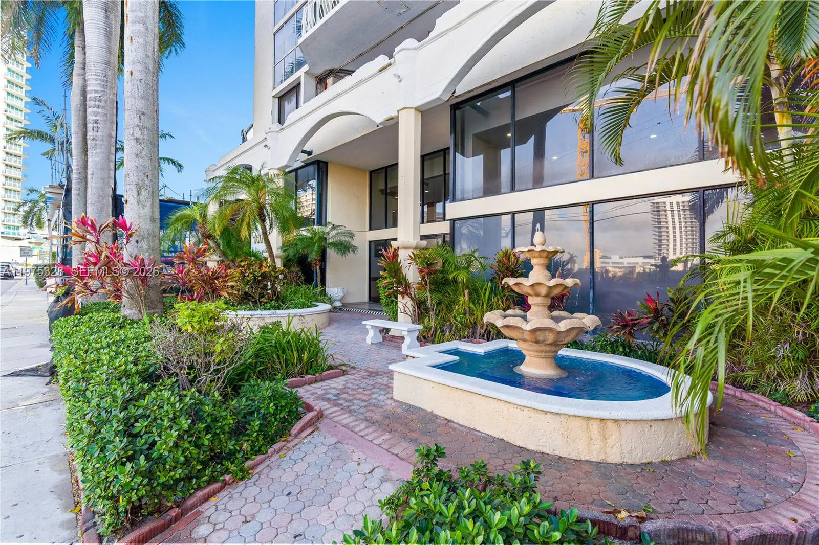 7601 E Treasure Dr. Ph 216, North Bay Village, Flo, North Bay Village, Florida 33141-4391, 2 Bedrooms Bedrooms, ,2 BathroomsBathrooms,Residential Lease,For Rent,7601 E Treasure Dr. Ph 216, North Bay Village, Flo,A11975328