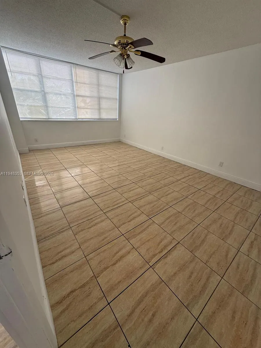2025 Ne 164th St 303, North Miami Beach, Florida 3, North Miami Beach, Florida 33162, 2 Bedrooms Bedrooms, ,2 BathroomsBathrooms,Residential Lease,For Rent,2025 Ne 164th St 303, North Miami Beach, Florida 3,A11948353