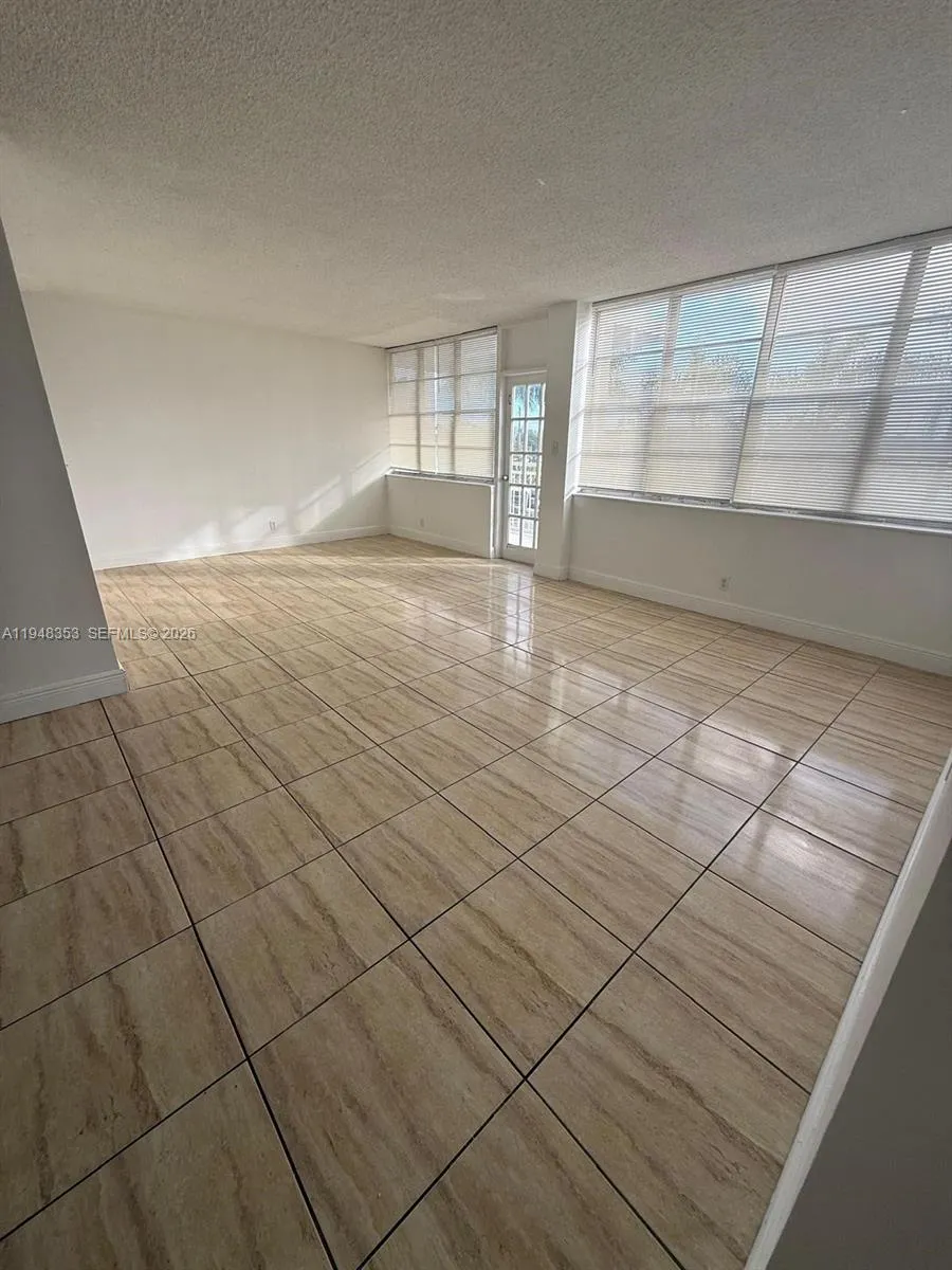 2025 Ne 164th St 303, North Miami Beach, Florida 3, North Miami Beach, Florida 33162, 2 Bedrooms Bedrooms, ,2 BathroomsBathrooms,Residential Lease,For Rent,2025 Ne 164th St 303, North Miami Beach, Florida 3,A11948353