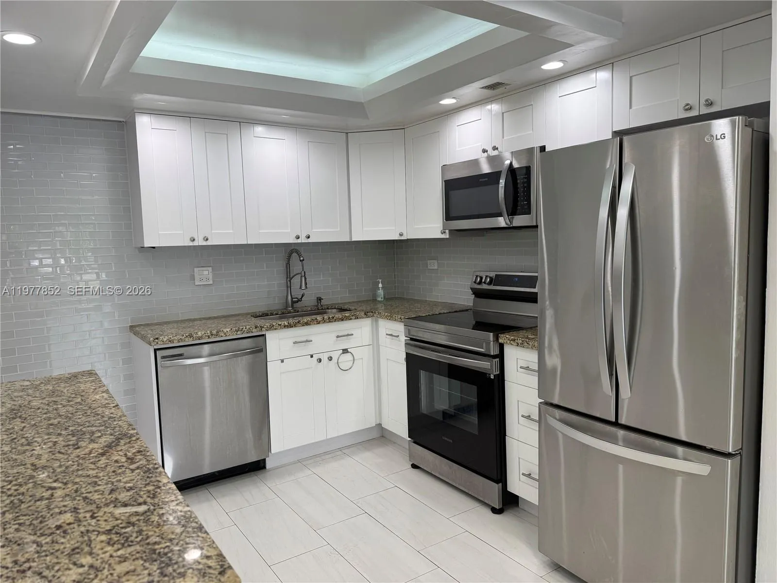 8107 Sw 72nd Ave 125e, Miami, Florida 33143, Miami, Florida 33143, 3 Bedrooms Bedrooms, ,2 BathroomsBathrooms,Residential Lease,For Rent,8107 Sw 72nd Ave 125e, Miami, Florida 33143,A11977852