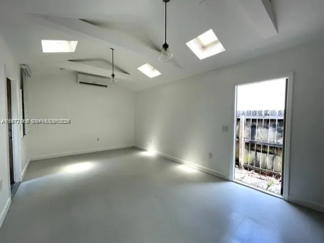 118 Nw 24th St, Miami, Florida 33127, Miami, Florida 33127, ,Residential Income,For Sale,118 Nw 24th St, Miami, Florida 33127,A11977900