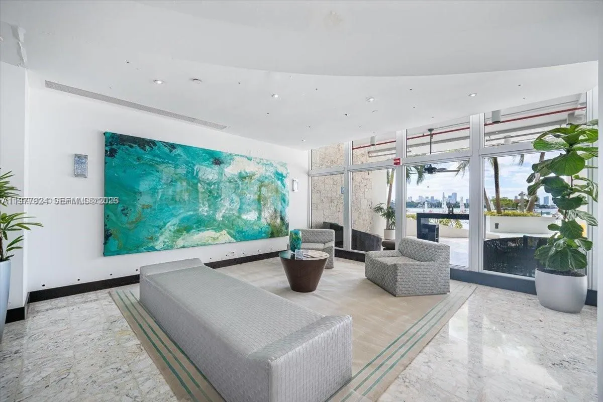 1200 West Ave 1403, Miami Beach, Florida 33139, Miami Beach, Florida 33139, 1 Bedroom Bedrooms, ,1 BathroomBathrooms,Residential,For Sale,1200 West Ave 1403, Miami Beach, Florida 33139,A11977924