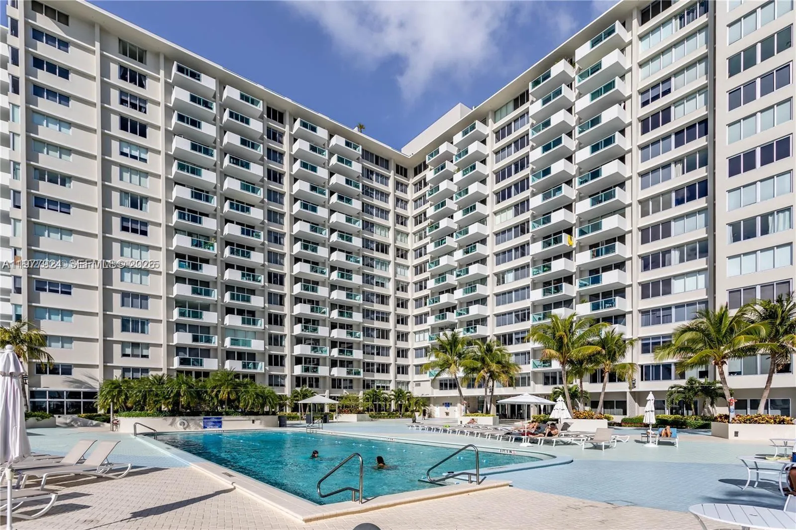 1200 West Ave 1403, Miami Beach, Florida 33139, Miami Beach, Florida 33139, 1 Bedroom Bedrooms, ,1 BathroomBathrooms,Residential,For Sale,1200 West Ave 1403, Miami Beach, Florida 33139,A11977924